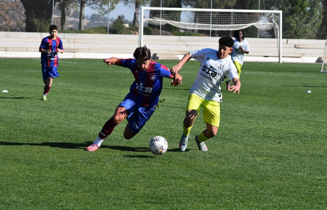 Campamentos de fútbol de alto rendimiento en España