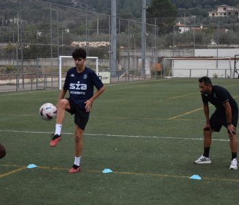 Elite Soccer Academy: Training future soccer stars