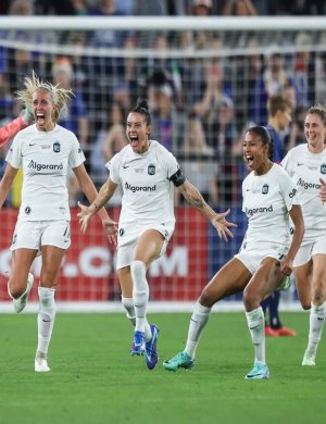 Rompiendo Barreras: Cómo las Nuevas Políticas de la NWSL Están Transformando el Fútbol Femenino