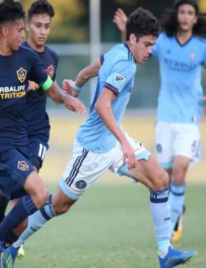 Prepárate para la grandeza: la nueva era del equipamiento de fútbol en EE. UU.