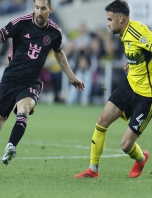 Poder Latino: Cómo los Atletas Hispanos Impulsan el Crecimiento del Fútbol en EE. UU.