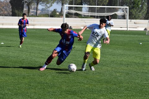 Campamentos de fútbol de alto rendimiento en España
