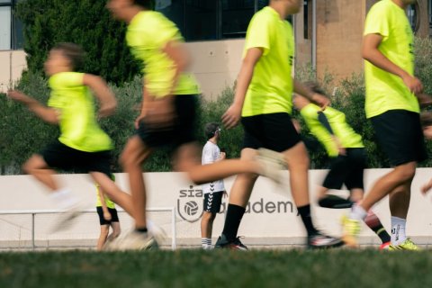 Campamentos de fútbol de verano en España para jugadores internacionales