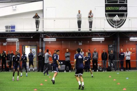 De los Campos de Entrenamiento al Estrellato: Cómo las Academias de Desarrollo Impulsan a los Jugadores hacia el Éxito De los Campos de Entrenamiento al Estrellato: Cómo las Academias de Desarrollo Impulsan a los Jugadores hacia el Éxito