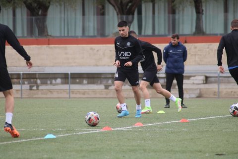 CÓMO HACER PRUEBAS DE ACCESO A EQUIPOS DE FÚTBOL CÓMO HACER PRUEBAS DE ACCESO A EQUIPOS DE FÚTBOL